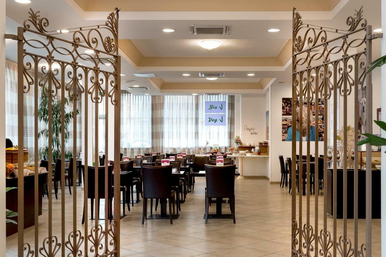 Sovrana Hotel & Spa Rimini Eksteriør bilde